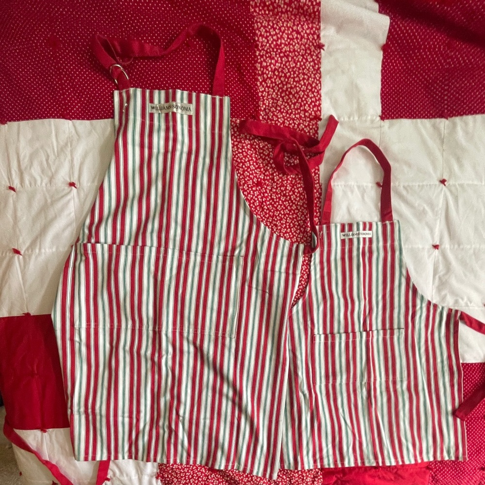 BN W/O Tags William Sonoma Striped Red & Green Holiday Apron Set- Adult / Child